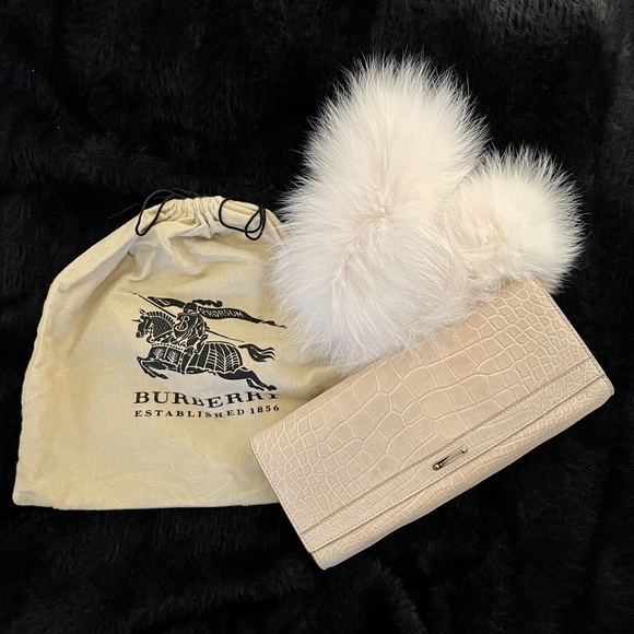 NWT BURBERRY 100% Alligator Clutch. - Picture 2 of 16